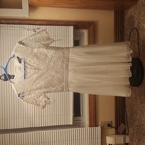 Lulu's white dress